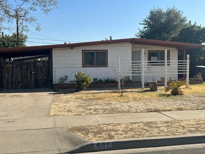 907 Neville St