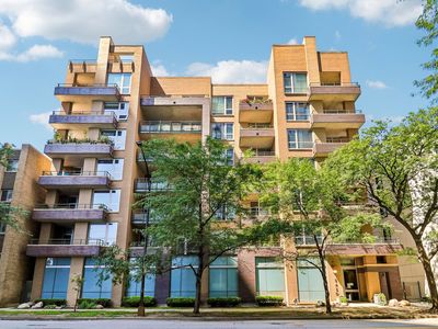 5430 N Sheridan Rd APT 504