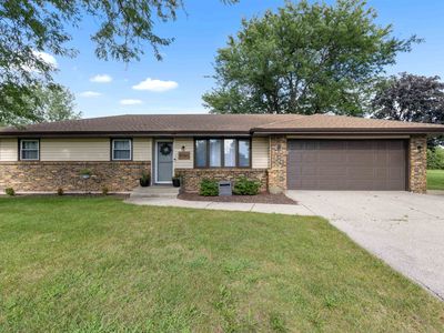 9763 Petunia Dr