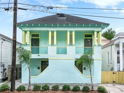 1225-27 E Saint Roch Ave