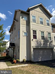 109 Dresden Ct
