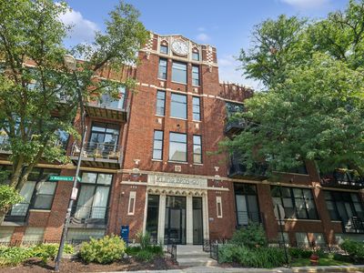 2300 W Wabansia Ave APT 308