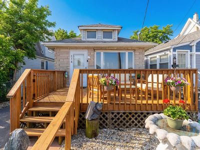 114 Shoreland Cir