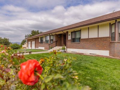 2999 Valley Meadow Dr