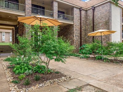1855 Poplar Woods Cir W APT 301