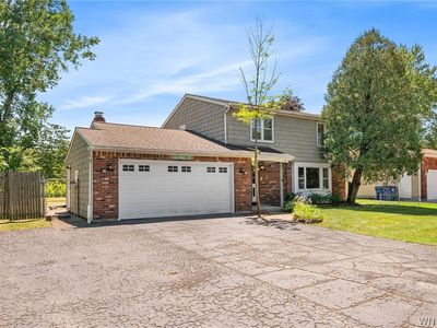 137 Christine Dr