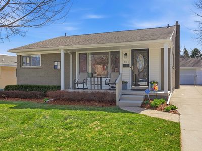 801 W Baker Ave