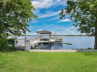 300 Killarney Dr