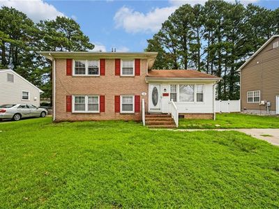 18 Janet Dr