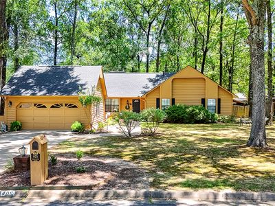 405 Muscadine Ln