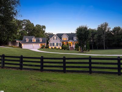 54 Laurenville Ln