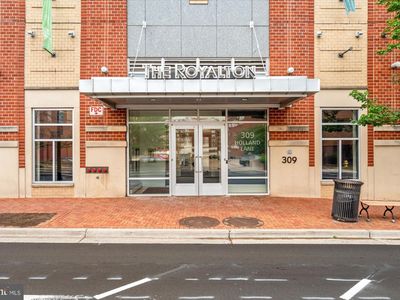 309 Holland Ln Unit 320