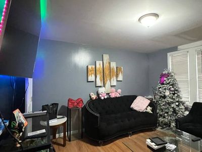 168 Stanley Ave