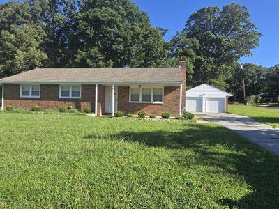 18 Hood Dr