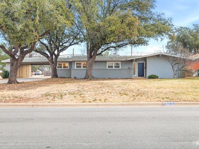 1902 S A&m Ave