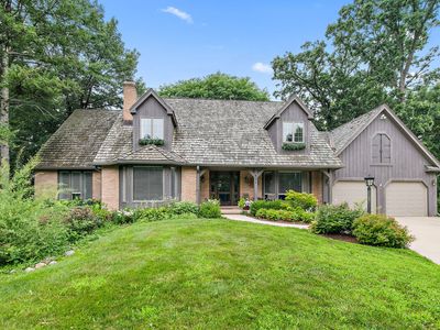 627 Wood Ridge Ct