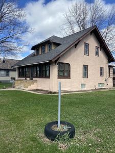 1040 North 1ST STREET