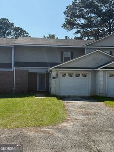 Property at 109 Courtyard Dr, Thomasville, GA