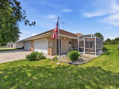 Property at 207 Circle View Dr, Dassel, MN