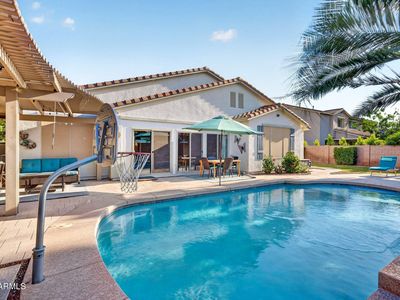 2762 E CAROB Drive