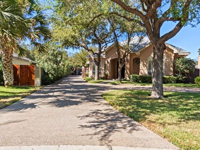 3104 Field Crest Cir