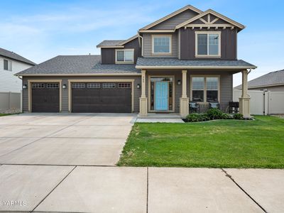 Property at 908 Millenium Ave, Moxee, WA