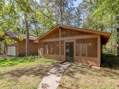 Property at 28633 Shawnee Ct, Huntsville, TX