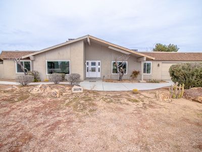 Property at 20376 Tonawanda Rd, Apple Valley, CA