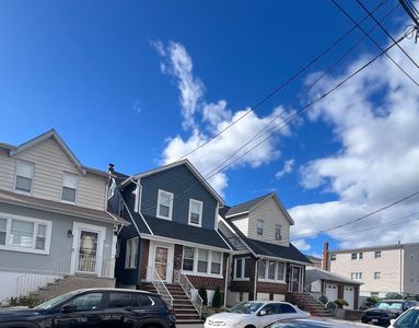 145 Fulton Ave
