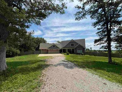 25748 Golden Pond Ln SE
