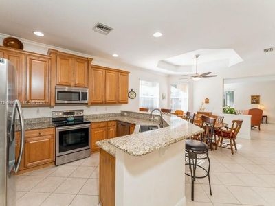 7327 Sea Pines Ct