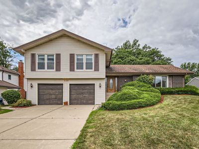 2S170 Stratford Rd