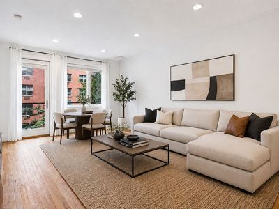 296 E 2nd St APT 4H