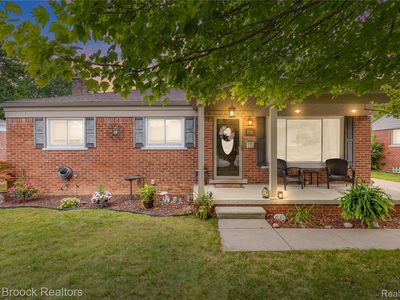 Property at 2741 Longmeadow Dr, Trenton, MI