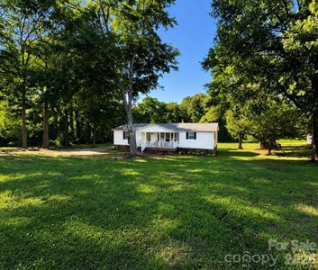 428 E Club Dr
