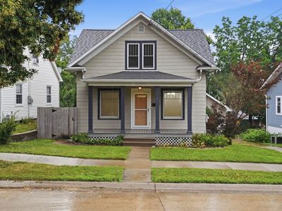 864 S Grandview Ave