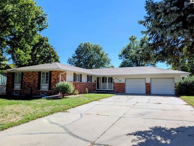 908 Countryside Dr