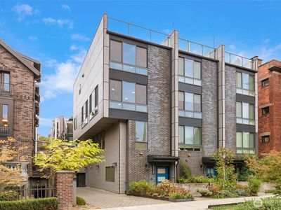 1116 Broadway E #C