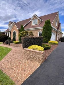 126 Golf Course Trl