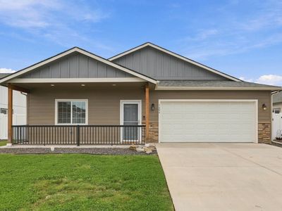 1604 E Marilyn Cir