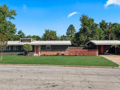 5803 E 25th Pl