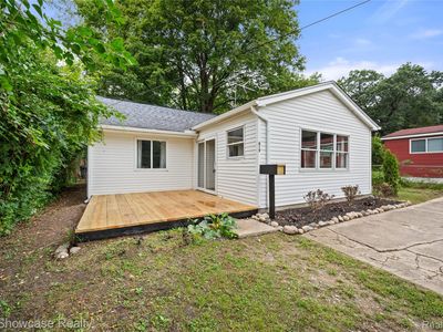 619 Elizabeth St