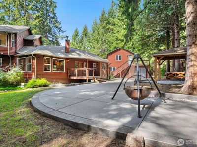 1038 NE Blue Ridge Drive