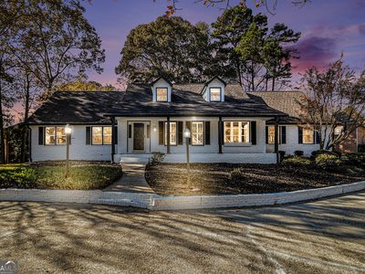 855 John Ct
