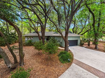 2 Trillium Ln