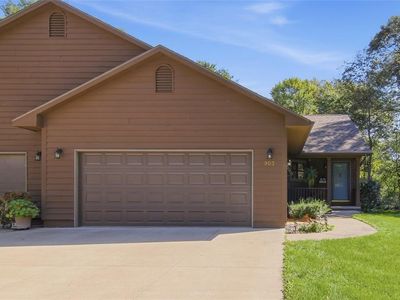903 Woodglen Court