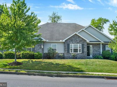 807 Genevieve Dr