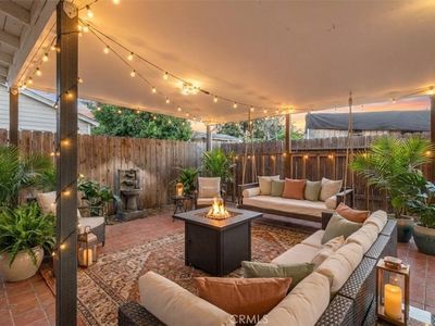 1450 W 35th Pl