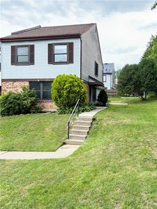 1726 Saratoga Ct S