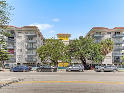 12590 NE 16th Ave APT 402